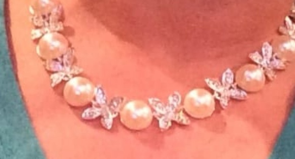 2919 Necklace Earrings Simulated Pearl Jewelry Set - Picture 3 of 3